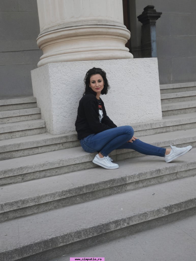 escorte ieftine victoria