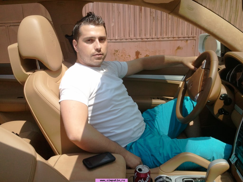 matrimoniale barbati sector 2