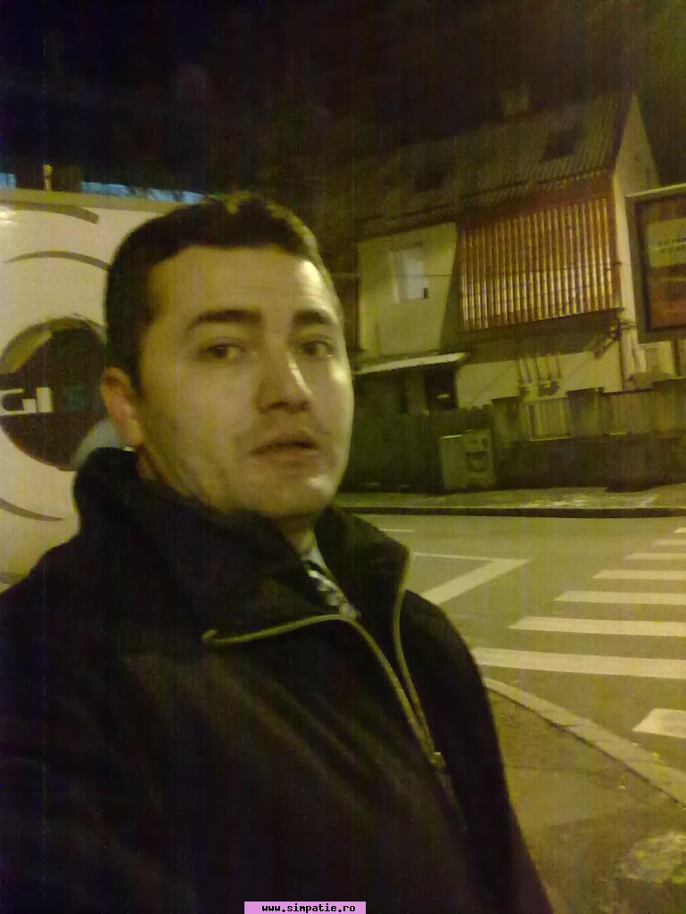 barbati singuri vulcan