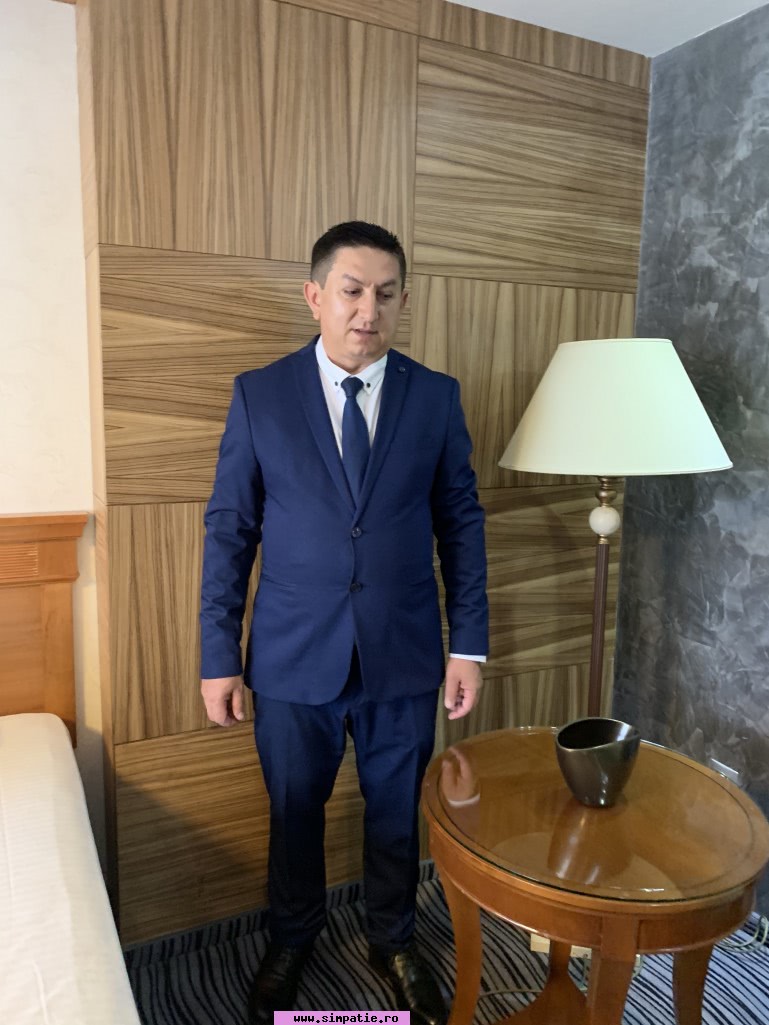 barbati singuri sector 3