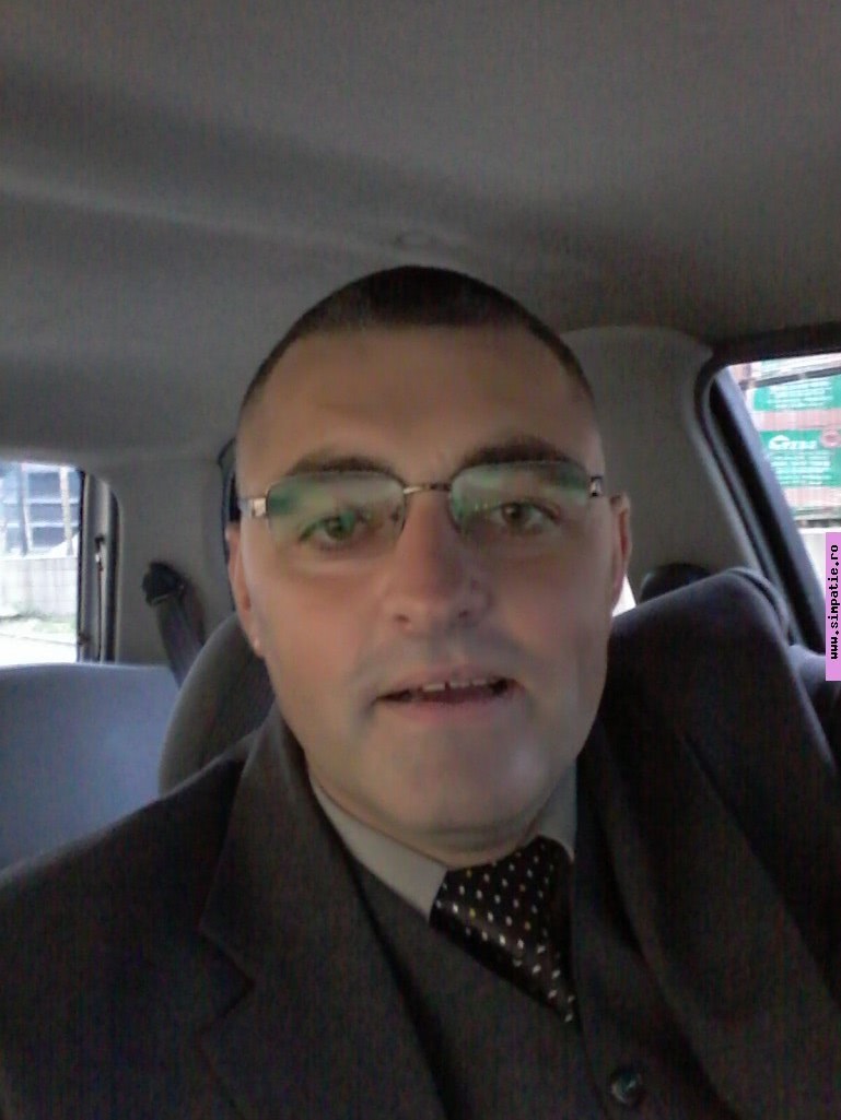 baieti caras severin