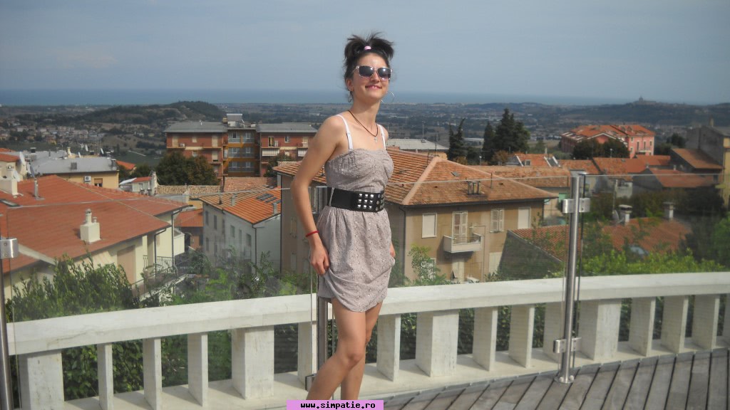 fete singure caracal