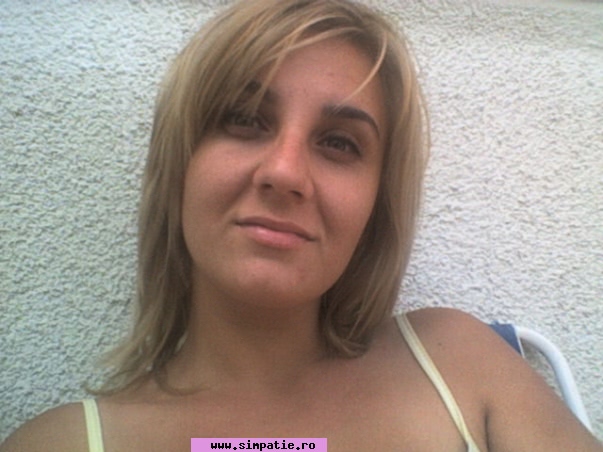 fete singure campina