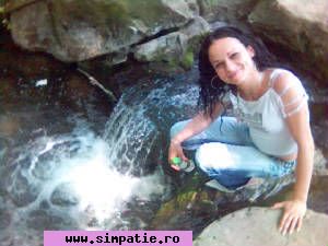 femei singure din galati